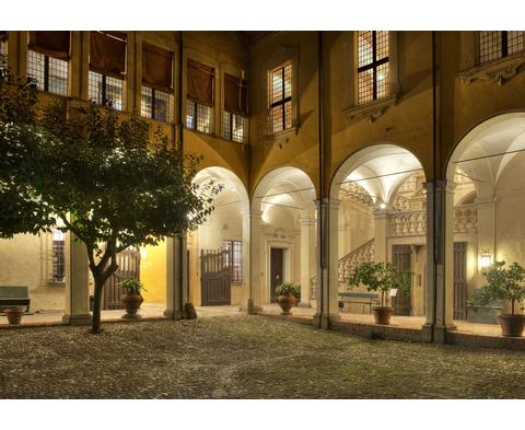 Serata a palazzo con i conti Tozzoni